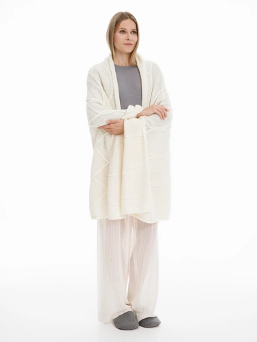 Плед Curve Verve, молочно-белый Плед Curve Verve, молочно-белый