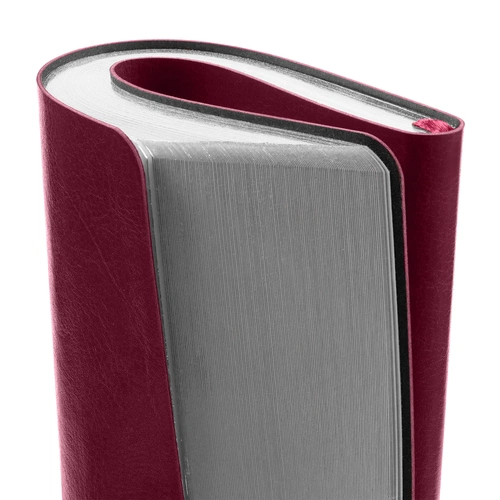 Ежедневник Nebraska Flex, недатированный, бордовый с серебристым Ежедневник Nebraska Flex, недатированный, бордовый с серебристым