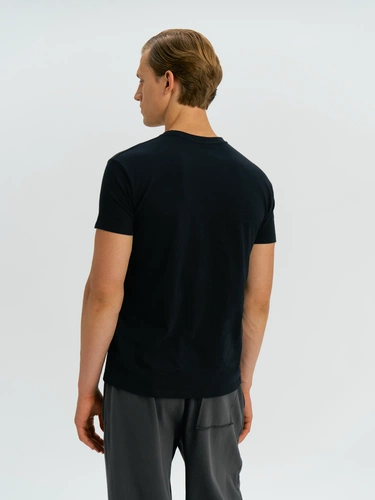 Футболка унисекс Regent 150, черная Футболка унисекс Regent 150, черная