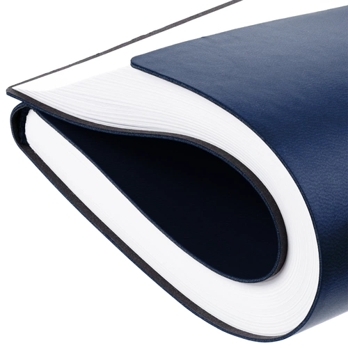 Ежедневник Latte Maxi, недатированный, темно-синий Ежедневник Latte Maxi, недатированный, темно-синий