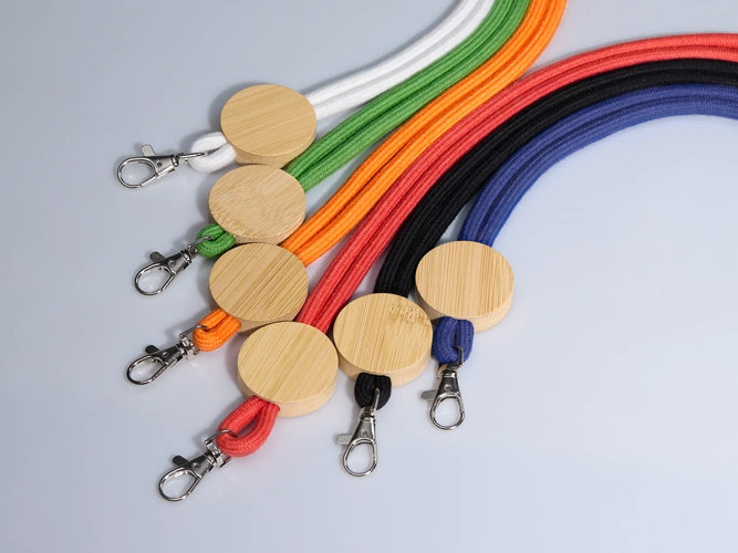 Шнурок для бейджа Tube Wood, белый Шнурок для бейджа Tube Wood, белый