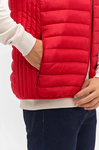 Жилет мужской Stream BW Men, красный Жилет мужской Stream BW Men, красный