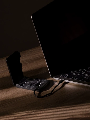 Футляр для карт памяти и SIM-карт Multitask, черный Футляр для карт памяти и SIM-карт Multitask, черный