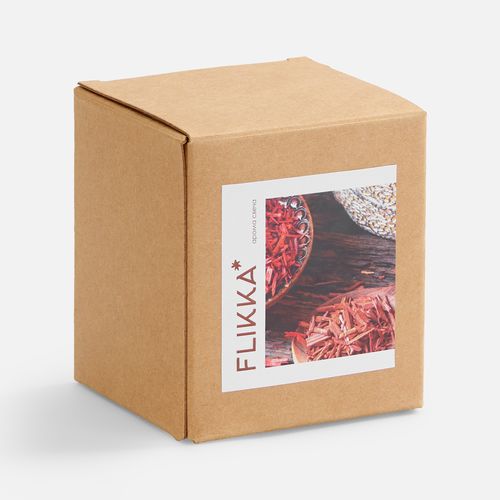 Ароматическая свеча Flikka, сандал и амбра, черная