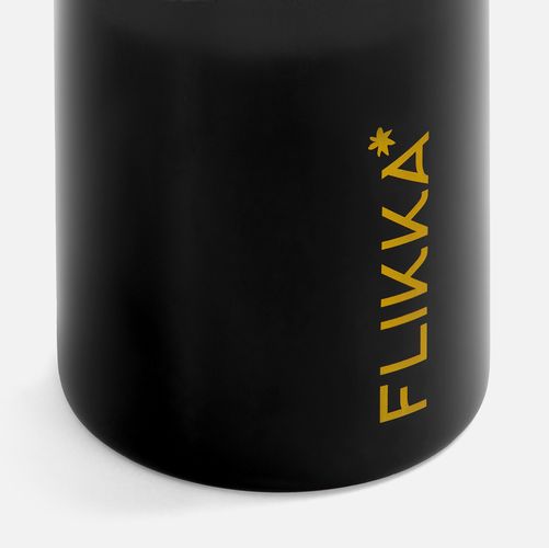 Ароматическая свеча Flikka, сандал и амбра, черная