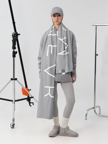 Шарф Bereg, молочный с серым