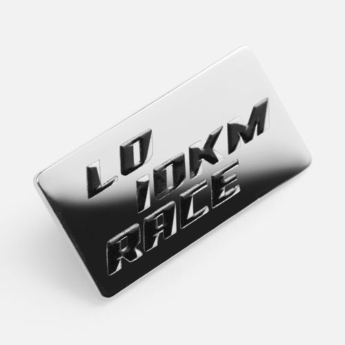 Значок Magnet Matto, серебристый глянцевый