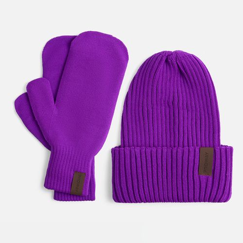 Лейбл Listra Nubuсk, темно-коричневый