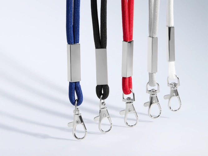 Шнурок для бейджа Tube Metal, черный