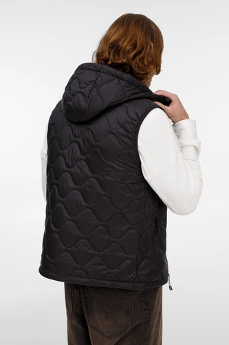 Жилет унисекс Tarnaby, черный