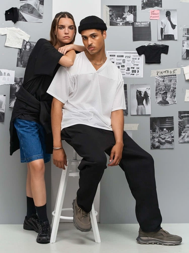 Футболка унисекс Nino с V-образным вырезом, белая