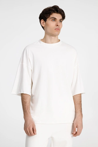 Футболка унисекс оверсайз T1, молочно-белая