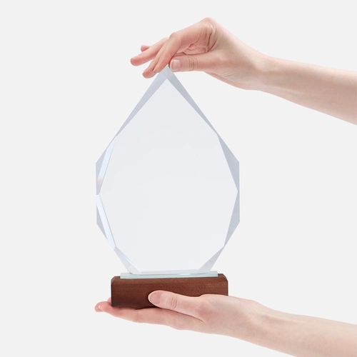 Стела Glory Daze