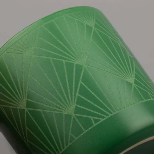 Кружка Eastpresso, зеленая с круговой гравировкой и деколью