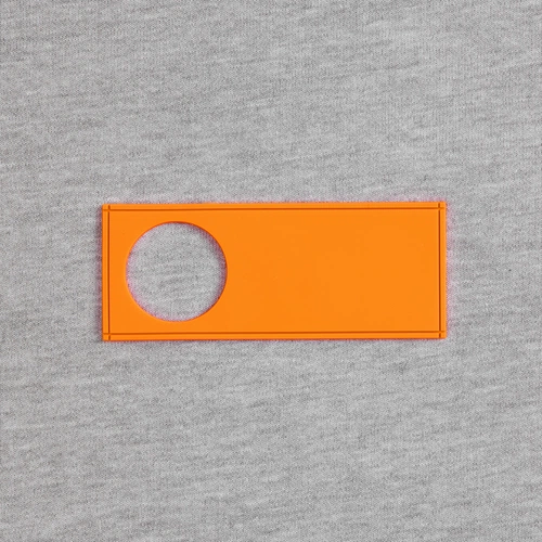 Лейбл из ПВХ с вырубкой «Круг», оранжевый неон