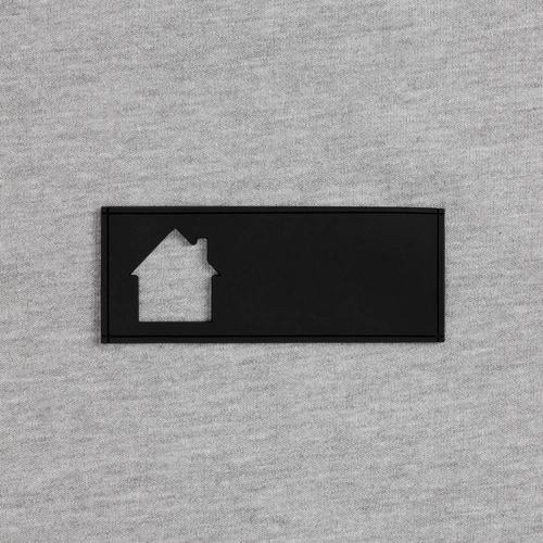 Лейбл из ПВХ с вырубкой «Дом», черный