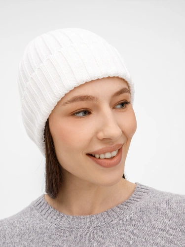 Шапка Faculty, белая