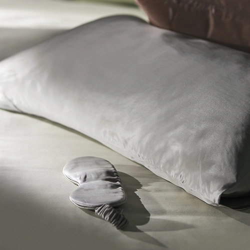 Маска для сна Essential, светло-серая